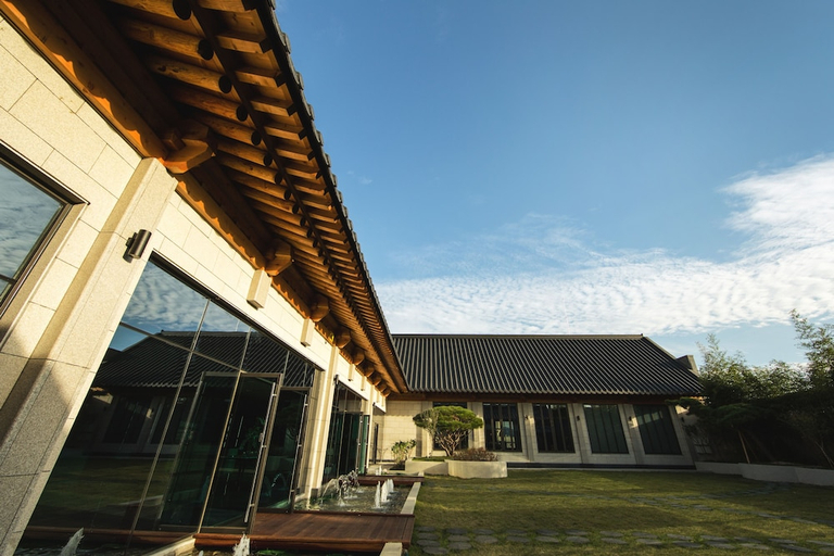 Exterior & Views 2, Ramada Seoul Sindorim Hotel, Guro