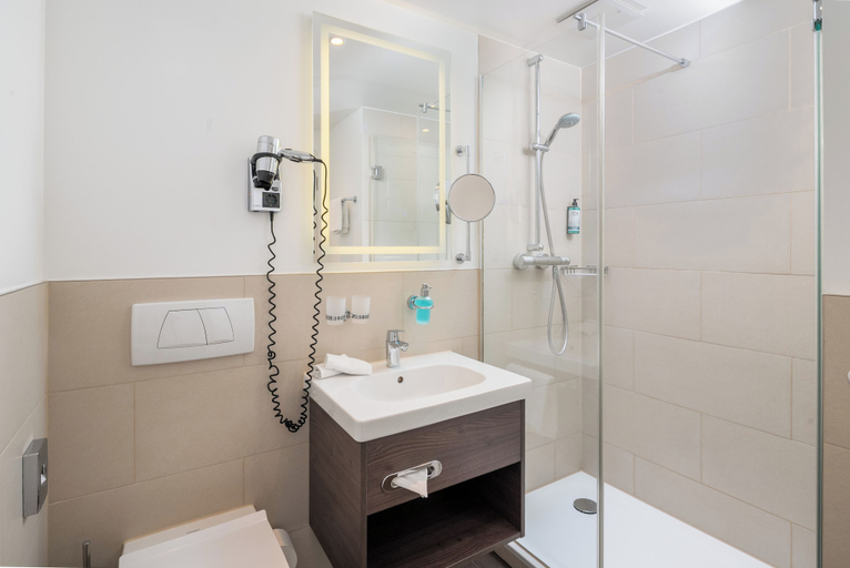 Bathroom 4, GenoHotel Baunatal, Kassel