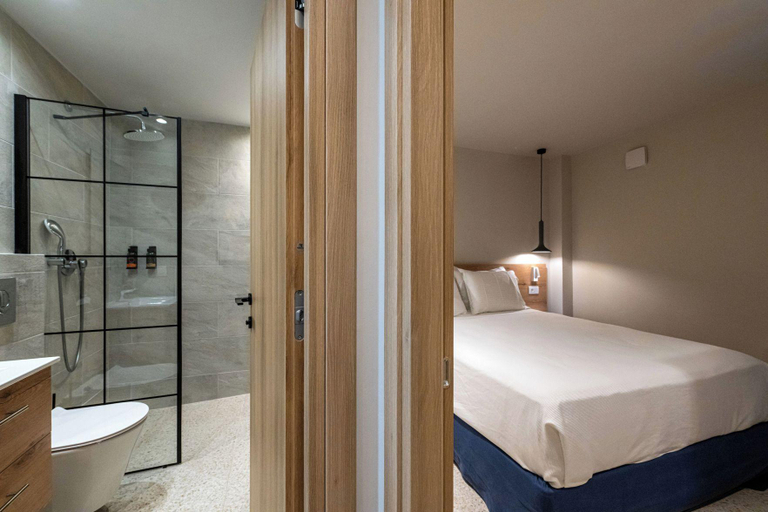 Bedroom 3, Asklipiou Cube, Peloponnese