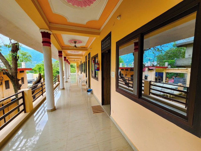 Others 2, Rishikesh Yoga Ashram, Garhwal
