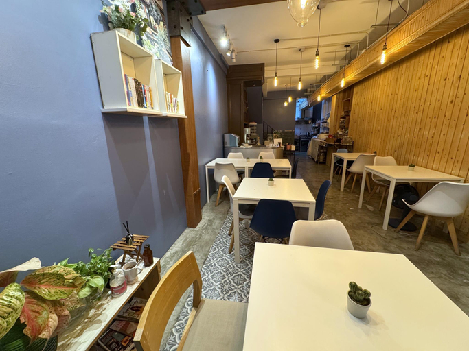 Food & Drinks 3, HANARO Women Only Hostel - Formerly The Space Hometel - Women Only, Ratchathewi
