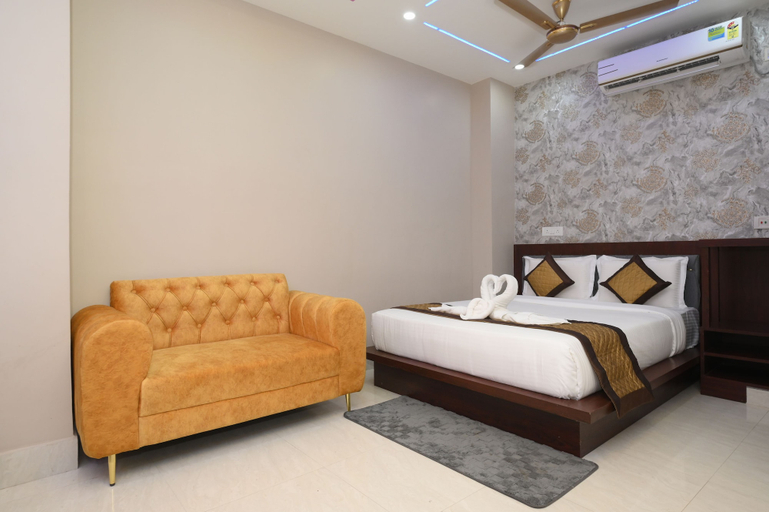 Others 5, The Dream hotel, Kamrup Metropolitan