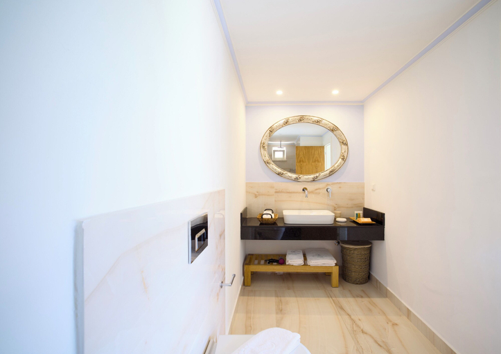 Bathroom 5, Blanca Beach Hotel, Kaş
