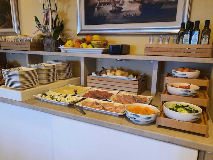 Food & Drinks 4, Stella Marina Residence, Livorno
