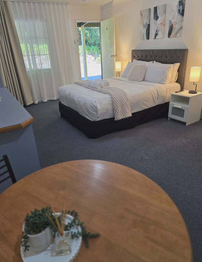 Others 4, Flaxton Country Lodge, Maroochy