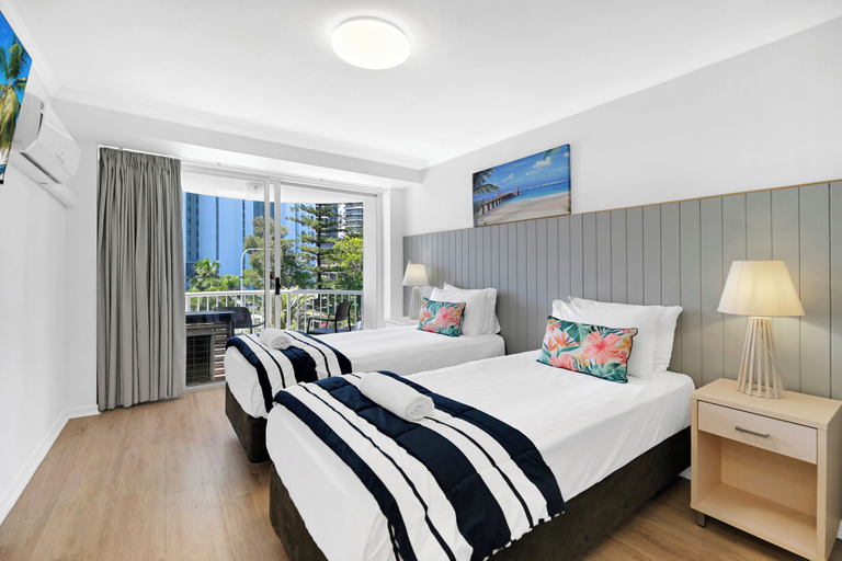 Others 4, Deluxe Views At Sovereign, Gold Coast