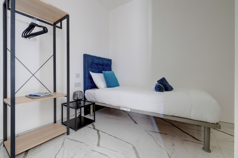 Others 3, Spacious 3BR Residence by the Promenade