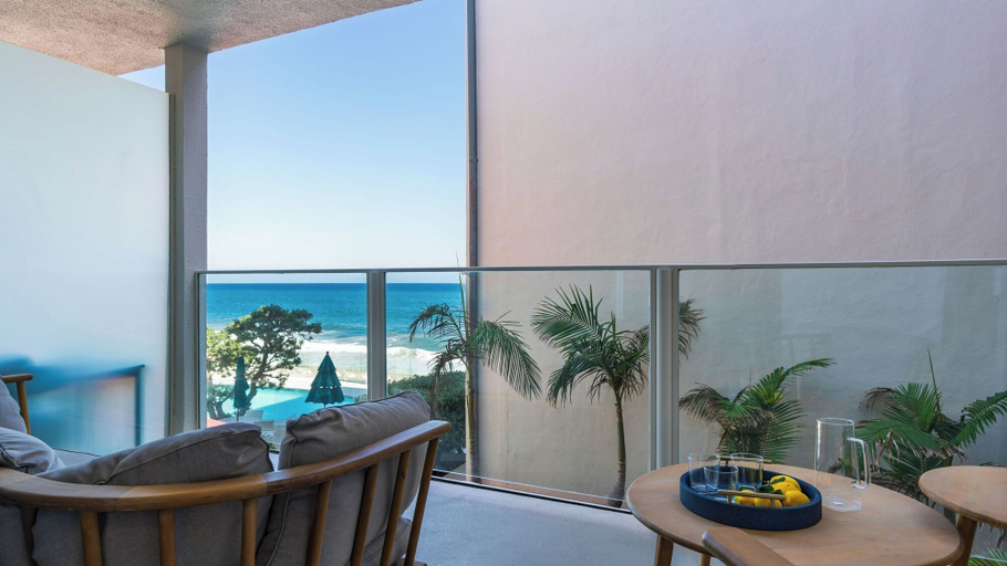 Others 2, Carbon & Coast by Avantstay Beachfront 2BR + Shared Pool & Spa On the Sand, Los Angeles
