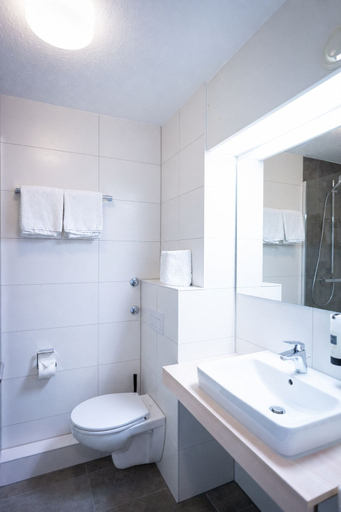 Bathroom 5, eXo Individual Hotel Lampertheim, Bergstraße