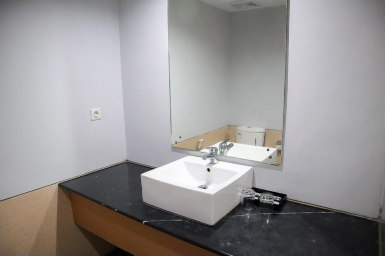 Bathroom 5, Ratu Duo Hotel, Jambi