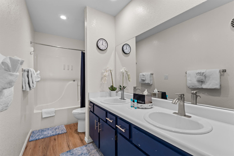 Others 5, Cozy at the Cove - Pool Access, Stone