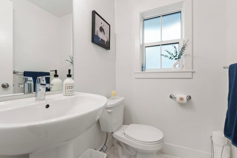 Others 4, Foxfern Rowhome 4 Bed 3 Bath, Fraser Valley