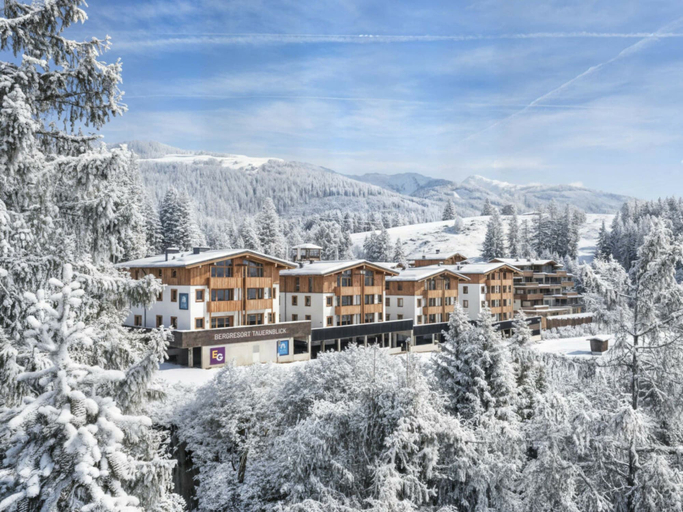 Others 1, Holiday Apartment With 3 Bedrooms, Zell am See