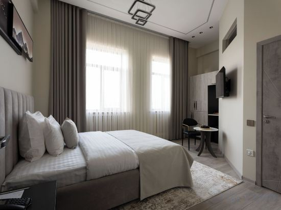 Others 3, Kiropol Airport Hotel, Rudaki
