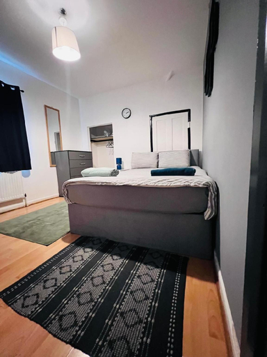 Bedroom 3, London E1 Hostel, London