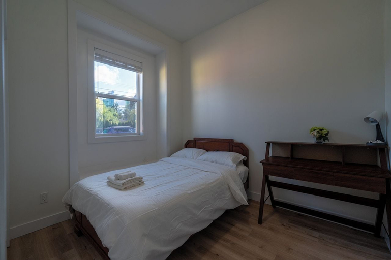 Others 3, Surrey City Centre Ensuite near Skytrain, Greater Vancouver