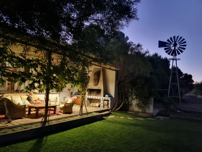 Others 4, Konka Guest Farm, Pixley ka Seme