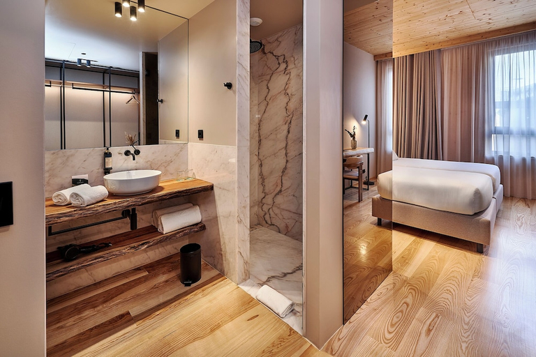 Bathroom 4, The Log Porto Hotel by Piamonte Hotels, Porto