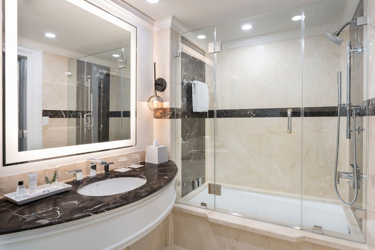 Bathroom 4, JW Marriott Miami, Miami-Dade