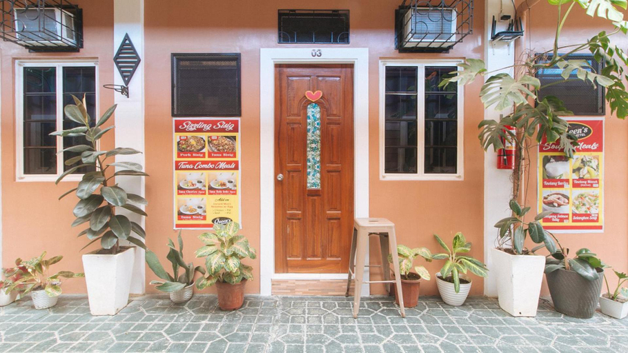 Exterior & Views 1, RedDoorz @ Queens Hometel, Tagum City
