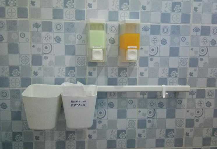 Bathroom 3, NDalem Eyang Dwijo, Yogyakarta