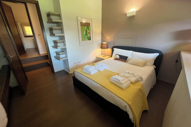 Others 5, Villa Serenity, Varese