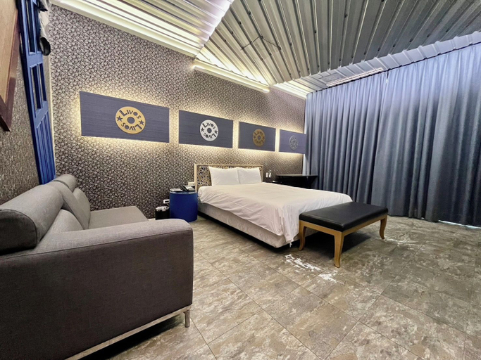 Others 2, 9Th Motel, Changhua