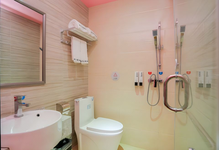 Bathroom 3, Xin Fa Theme Hotel, Shenzhen