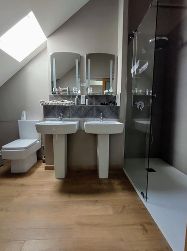 Bathroom 5, Maison Grandsire, Pas-de-Calais