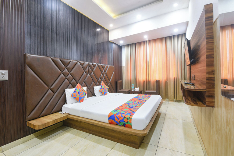Bedroom 3, FabHotel City Walk, Sahibzada Ajit Singh Nagar