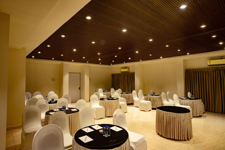 Others 5, Royal Hotel & Resort, Pune