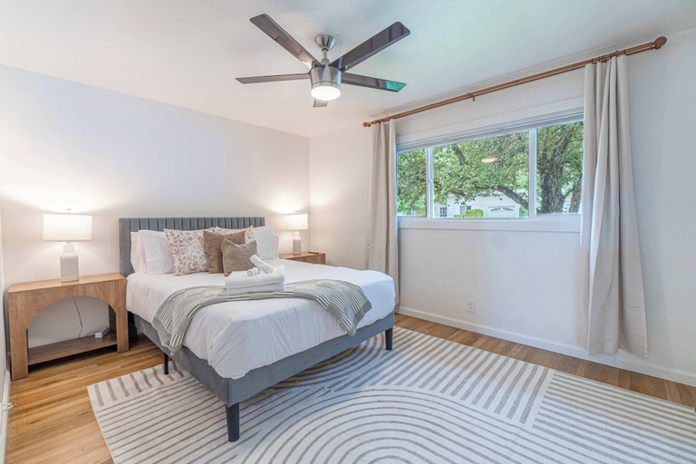 Others 5, 4BR Home w Hot Tub, Grill, Foosball & Cornhole, Washoe