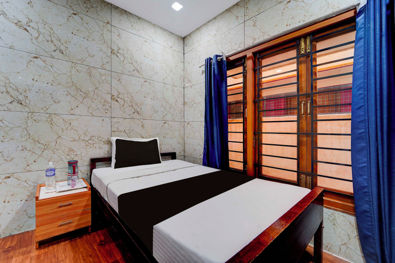Others 4, Townhouse Gandhipuram Central Bus Stand, Coimbatore