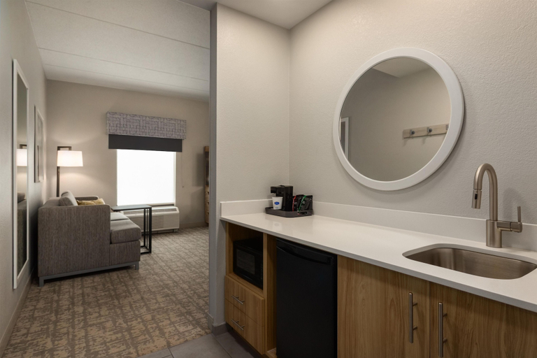 Bathroom 4, Hampton Inn & Suites Ocala - Belleview, Marion