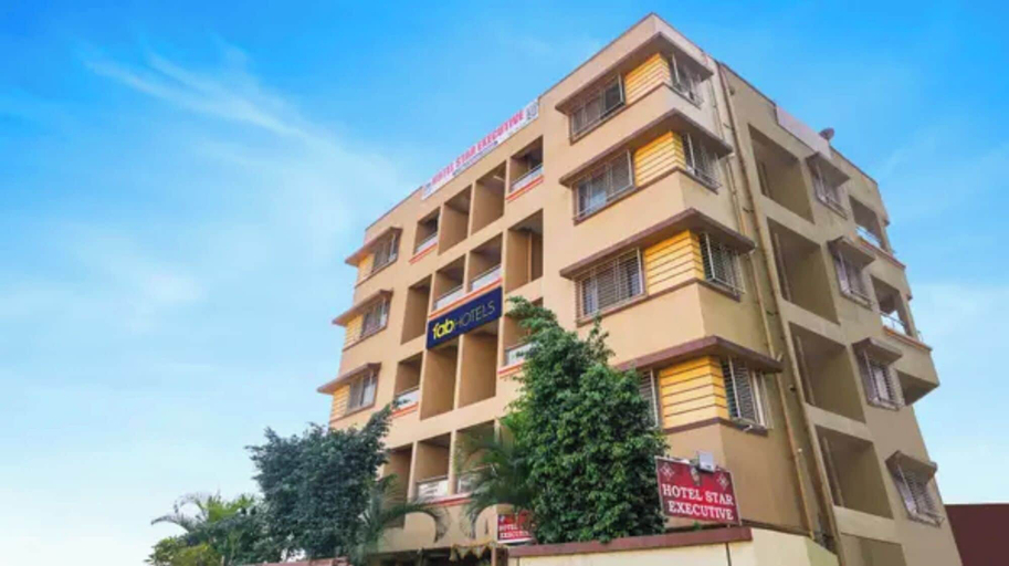Others 5, FabHotel Star Executive, Pune