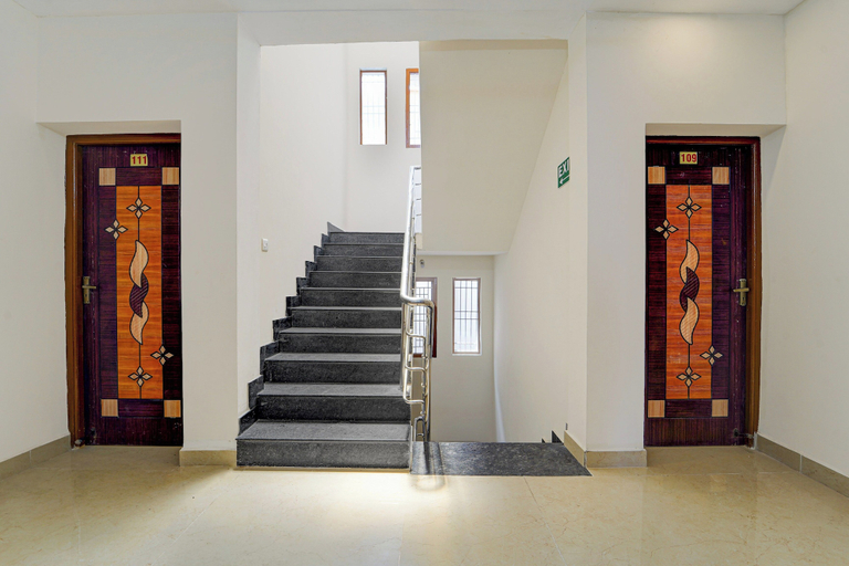 Others 5, Townhouse Mattuthavani, Madurai