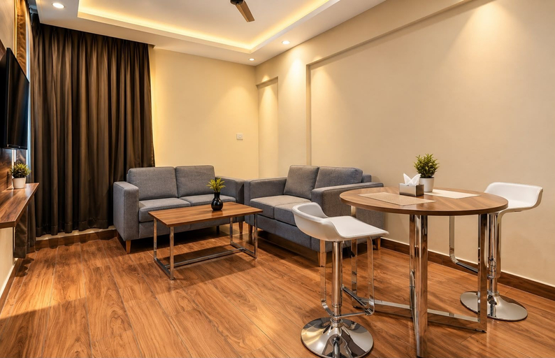 Others 4, East Land Hotel Near Manyata Tech, Bangalore