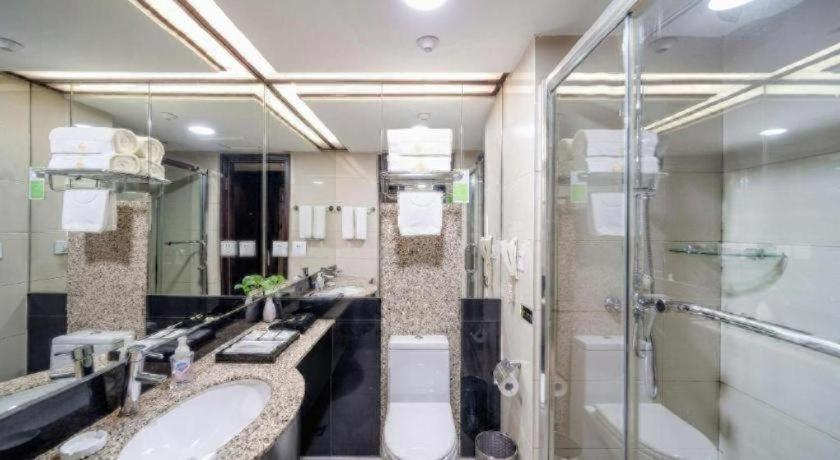 Bathroom 4, Green Westdon Hotel, Chengdu