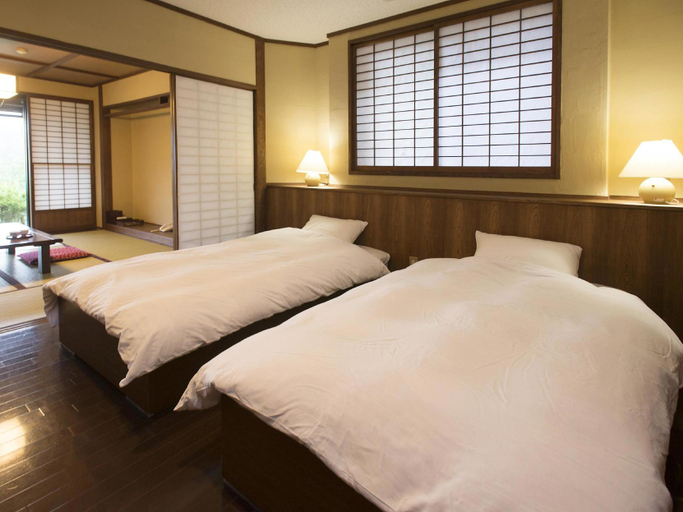 Bedroom 2, Yakimochiya, Nakajō