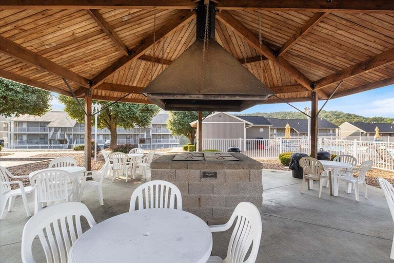 Others 4, Lakefront Condo With Boat Slip, Heated Pool & Boat Launch, Camden