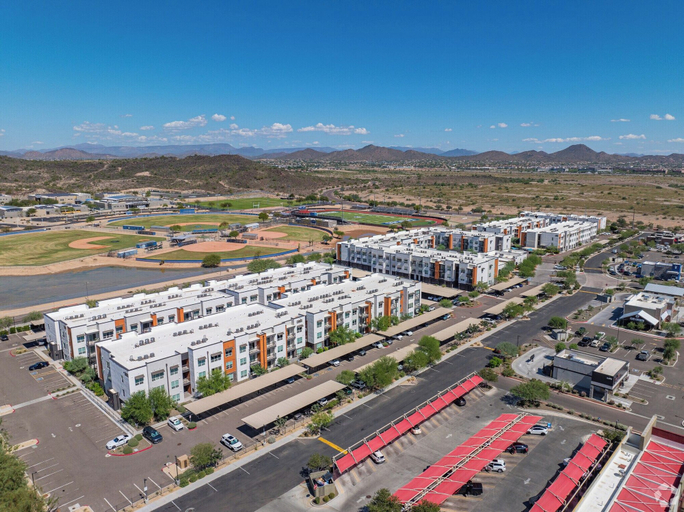 Others 5, Landing Amazing 2bd, Gym, Maricopa