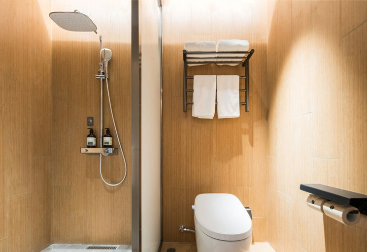 Bathroom 3, Ji Hotel Linzhi Bayi Street, Nyingtri