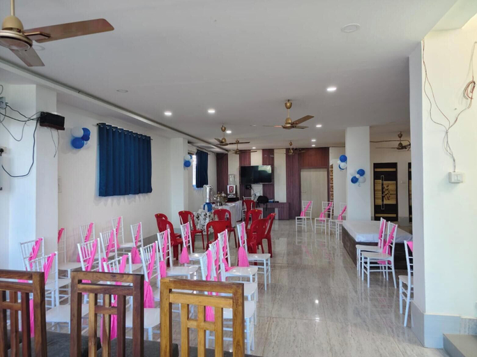 Others 3, Hotel Raj, Golaghat