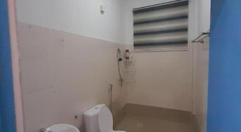 Bathroom, Co.Living Tungku and Rimba (Outskirt - No Bus), Bandar Seri Begawan