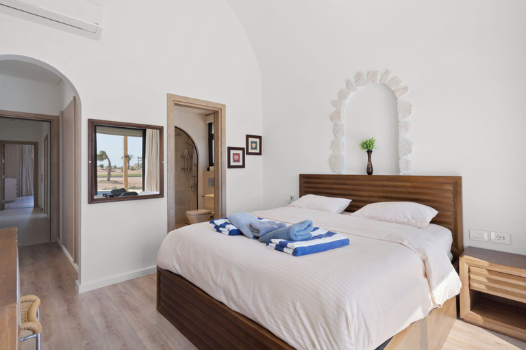 Others 5, Designer Golf Villa -Pool & Serene Views, Al-Ghurdaqah 2