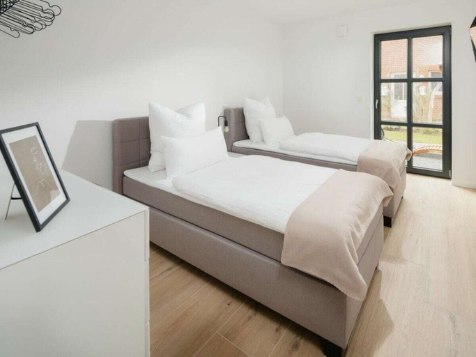 Others 2, Coastal Suite North Directly on the Waterfront, Aurich