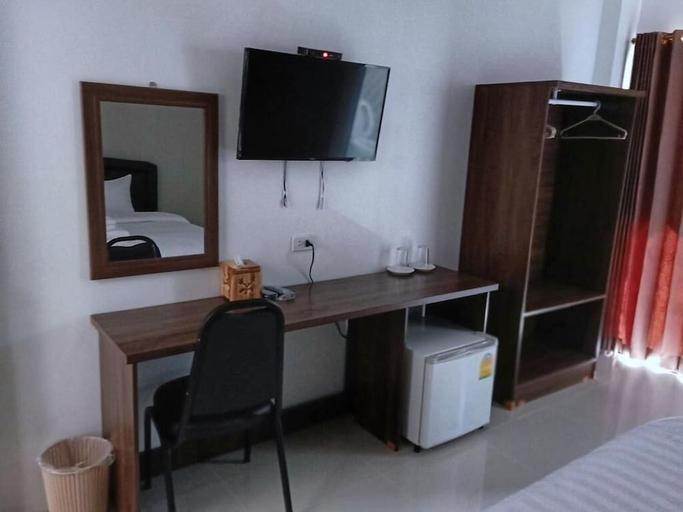 Others 3, V2 hotel, Nang Rong