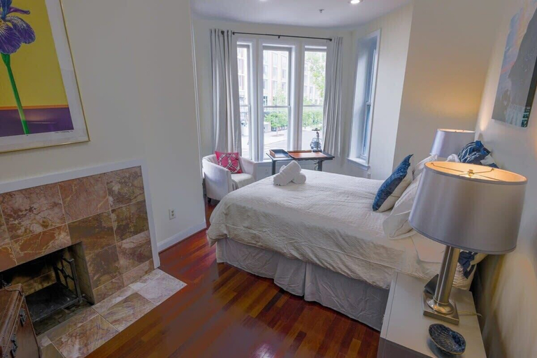 Others 4, Above Maxwell Wine Bar - Super Central 2bed 2bath!, Washington D.C.
