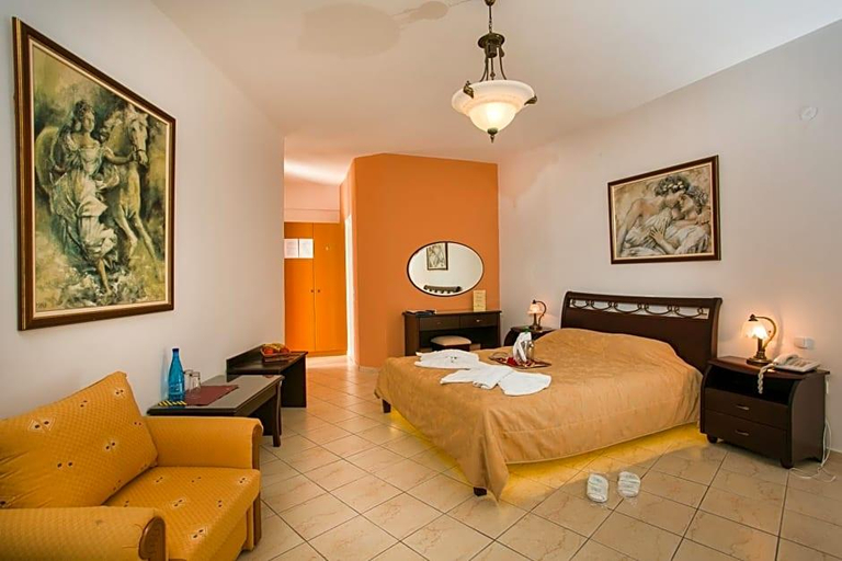 Bedroom 3, Asteras Paradise Hotel, South Aegean