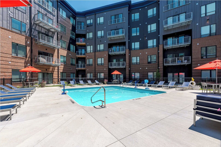Others 3, Landing Amazing 2bd, Courtyard, Clubhouse, Montgomery